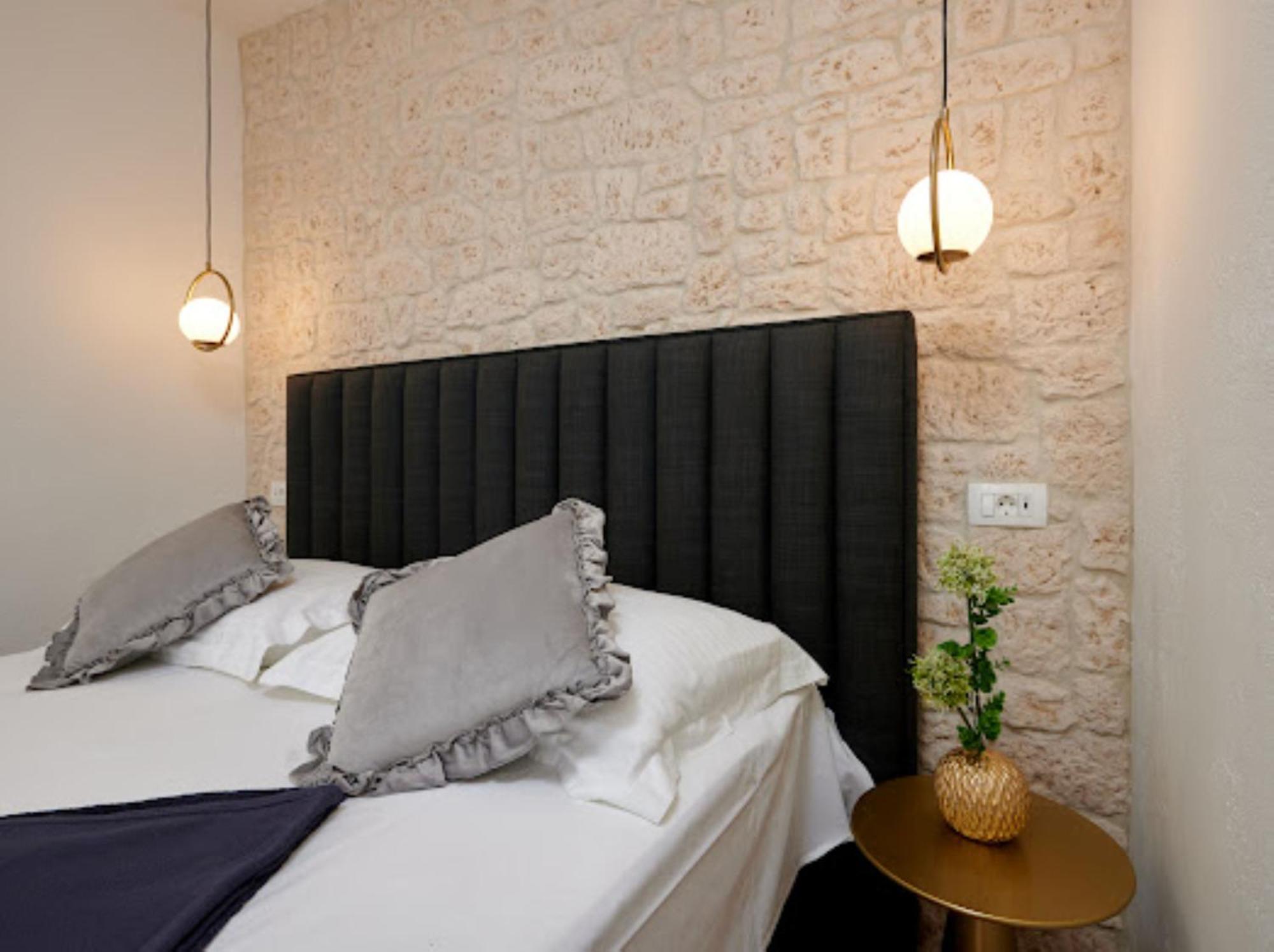 Guesthouse Ana Trogir Old Town 외부 사진